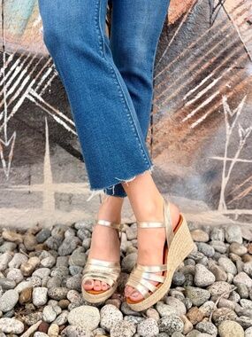 Ateliers Nolita Woven Wedge in Gold
